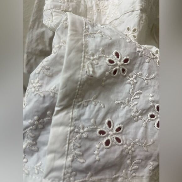 NWT Moncler Ladies Natural Asnen Broderie Anglaise Jacket with a little defect - Picture 14 of 15